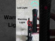 將影片載入圖庫檢視器並播放,Agegracefully ChairPlus 碳纖自立拐杖櫈