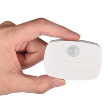 Load image into Gallery viewer, 智能感應小夜燈 - 紅外線感應 | 樂齡科技 | Motion Sensing Night Light | HOHOLIFE好好生活