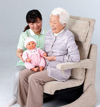 將圖片載入圖庫檢視器 日本娃娃治療哭笑BB仔 － 治療認知障礙症,腦退化症,老人痴呆 | 樂齡科技照顧長者 | HOHOLIFE好好生活
