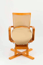 Load image into Gallery viewer, 【日本製】日本製自立轉椅｜免搬移360°旋轉｜實木扶手樂齡椅 Pitatto Chair Assist - HOHOLIFE好好生活
